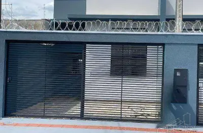 Casa com 3 quartos para alugar na Rua José Spoladore, Jardim Nações Unidas, Londrina