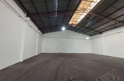 Barracão / Galpão / Depósito com 2 salas para alugar no Jardim Shangri la, Londrina 