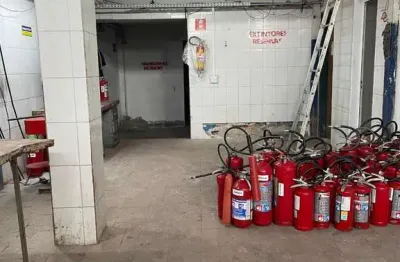 Barracão / Galpão / Depósito para alugar no Fundação, São Caetano do Sul 