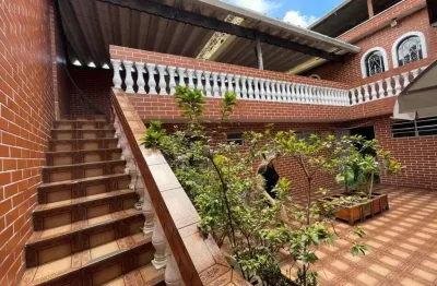 Chácara / sítio com 3 quartos à venda na Vila Scarpelli, Santo André 