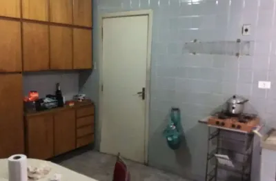 Casa com 2 quartos para alugar na Vila Gomes Cardim, São Paulo 
