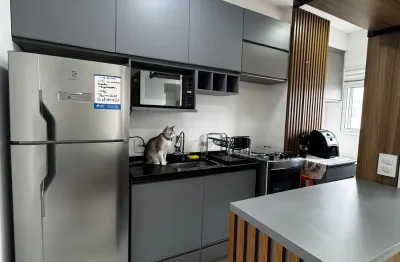 APARTAMENTO MOBILIADO  C/ Localização privilegiada.Mercado ao lado.