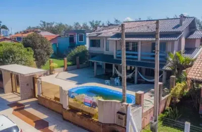 Excelente sobrado a venda no centro e próximo a barra de imbé