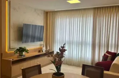 Apartamento finamente mobiliado e decorado no centro de tramandaí