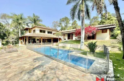 Condomínio fazendinha - 4sts, lareira, varanda gourmet, piscina e campinho!