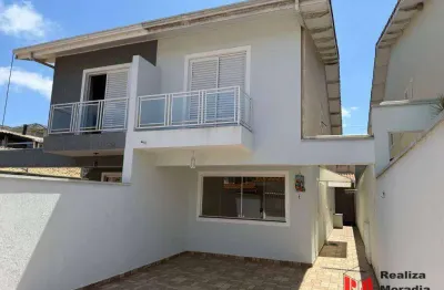 Bolsão fechado! casa ampla, planejados, churrasqueira e documentação ok!