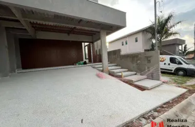 Casa Moderna em Condomínio Terras de São Fernando -   200m² – Granja Viana