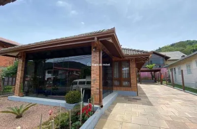 Casa com 2 quartos à venda na avenida trab., 1929, várzea grande, gramado por r$ 2.000.000