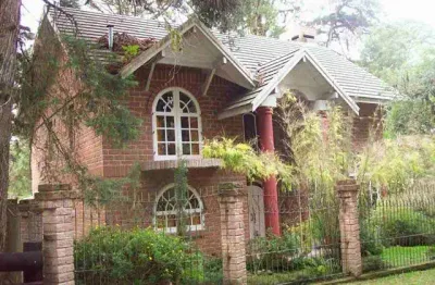 Casa com 5 quartos à venda na independência, 180, suzana, canela por r$ 1.900.000