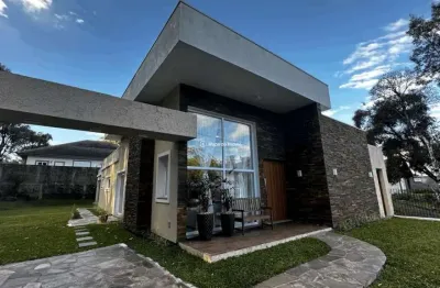 Casa com 3 quartos à venda na Acer, 11, Vivendas do Arvoredo, Gramado por R$ 1.980.000