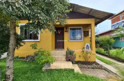 Casa com 3 quartos à venda na almirante barroso, 308, centro, canela por r$ 750.000