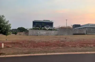 Terreno à venda no Condomínio Quinta das Laranjeiras - Araraquara / SP