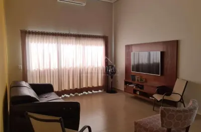 Casa à venda 3 quartos no Condomínio Acácias II - Araraquara / SP