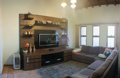 Casa com 3 quartos à venda na Avenida Mauá, Centro, Araraquara