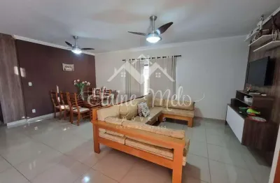 Casa com 3 quartos à venda na Avenida Professor José Clozel, Jardim Morumbi, Araraquara