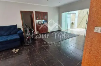 Casa com 3 quartos à venda na Rua Cruzeiro do Sul, Jardim Morumbi, Araraquara