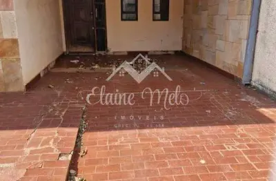 Casa com 3 quartos à venda na Avenida Professor Jorge Corrêa, Centro, Araraquara