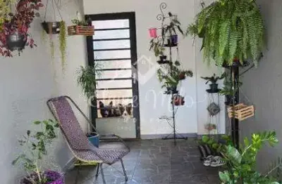 Casa à venda 4 quartos no Jardim das Estações (Vila Xavier) - Araraquara / SP