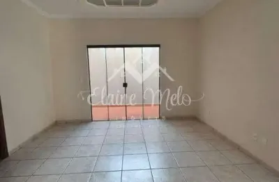 Sobrado à venda 3 quartos no Jardim dos Flamboyants - Araraquara / SP