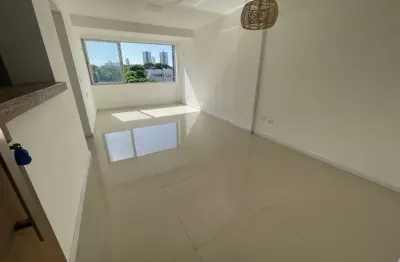Vendo lindo apto° 70m² 3 qts 1 suíte 1 vaga na encruzilhada