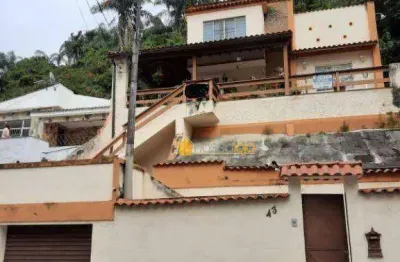 Casa com 3 quartos à venda na Rua Dionísio Erthal, 43, Santa Rosa, Niterói