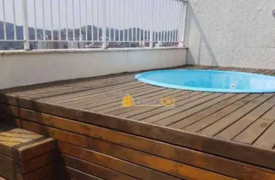 Excelente cobertura duplex, vazia, varanda, 2 salas, 2 quartos, 1 suíte, 2 banhos, cozinha, área, piscina, churrasqueira, 1 vaga e play clube.