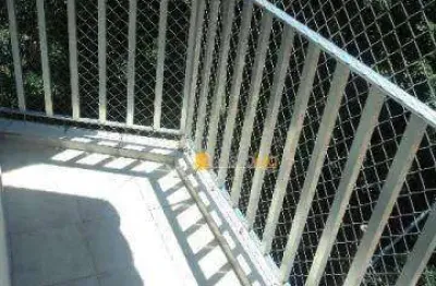 Fonseca, lindo apto, reformado, mobiliado, vrda, sla, 2 qtos, banho, cozinha, área, vaga.