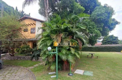 Casa condomínio 4 quartos, 2 suítes, dep empregada, 2 vagas carro cobertas, piratininga, niterói
