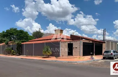 Casa (térrea na rua) 3 dormitórios/suite, cozinha planejada