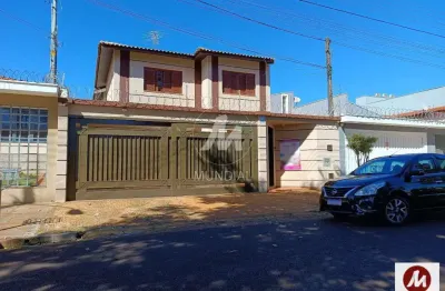 Casa (sobrado na  rua) 4 dormitórios/suite, cozinha planejada