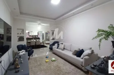 Casa (térrea na rua) 4 dormitórios/suite, cozinha planejada