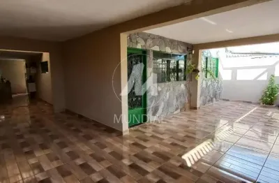 Casa (térrea na rua) 3 dormitórios/suite, cozinha planejada