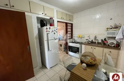Apartamento (tipo - padrao) 2 dormitórios, cozinha planejada, em condomínio fechado
