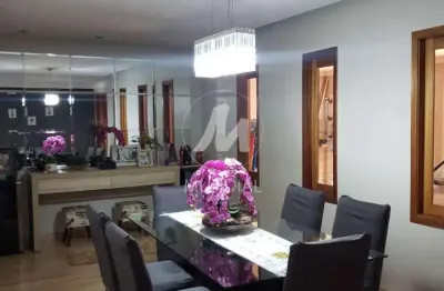 Casa (térrea na rua) 3 dormitórios/suite, cozinha planejada