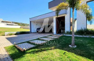 Casa (térrea em condominio) 2 dormitórios/suite, cozinha planejada, portaria 24 horas, em condomínio fechado