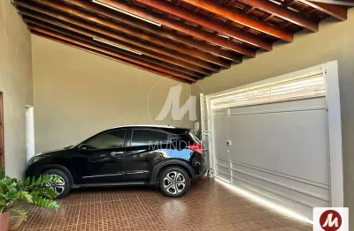 Casa (térrea na rua) 3 dormitórios/suite, cozinha planejada