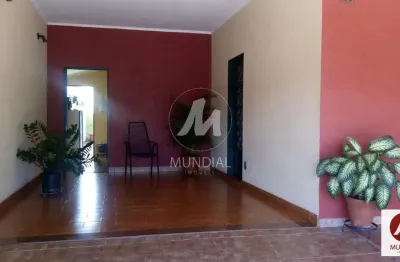 Casa (térrea na rua) 3 dormitórios/suite, cozinha planejada