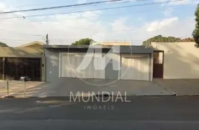 Casa (térrea na rua) 3 dormitórios/suite, cozinha planejada