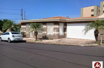 Casa (térrea na rua) 2 dormitórios/suite, cozinha planejada