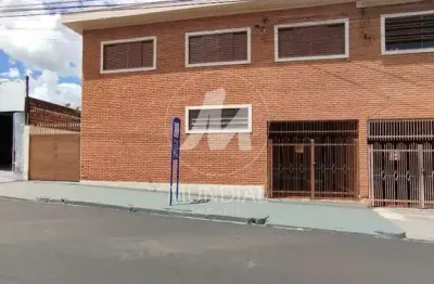 Casa (sobrado na  rua) 3 dormitórios/suite, cozinha planejada