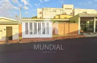 Casa (térrea na rua) 3 dormitórios/suite, cozinha planejada