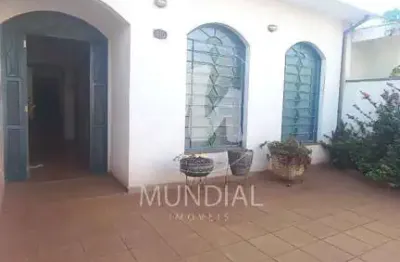 Casa (térrea na rua) 3 dormitórios/suite, cozinha planejada