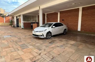 Casa (térrea na rua) 4 dormitórios/suite, cozinha planejada