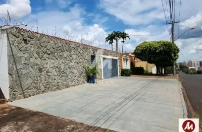 Casa (térrea na rua) 3 dormitórios/suite, cozinha planejada