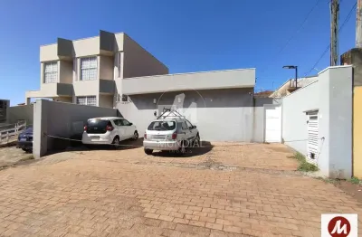 Casa (térrea na rua) 3 dormitórios/suite, cozinha planejada