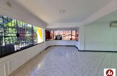 Casa (térrea na rua) 3 dormitórios/suite, cozinha planejada