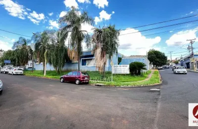 Casa (térrea na rua) 6 dormitórios/suite, portaria 24 horas, elevador