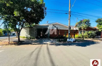 Casa (térrea na rua) 2 dormitórios, cozinha planejada