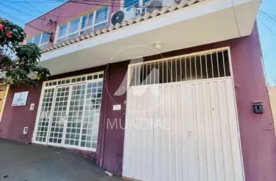 Casa (térrea na rua) 3 dormitórios, cozinha planejada