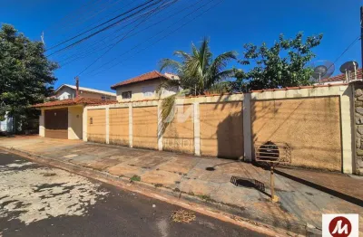 Casa (sobrado na  rua) 4 dormitórios/suite, cozinha planejada